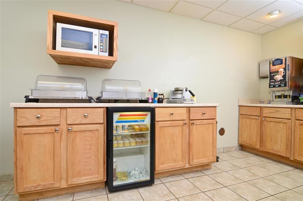 Best Western Brookfield Restaurant photo