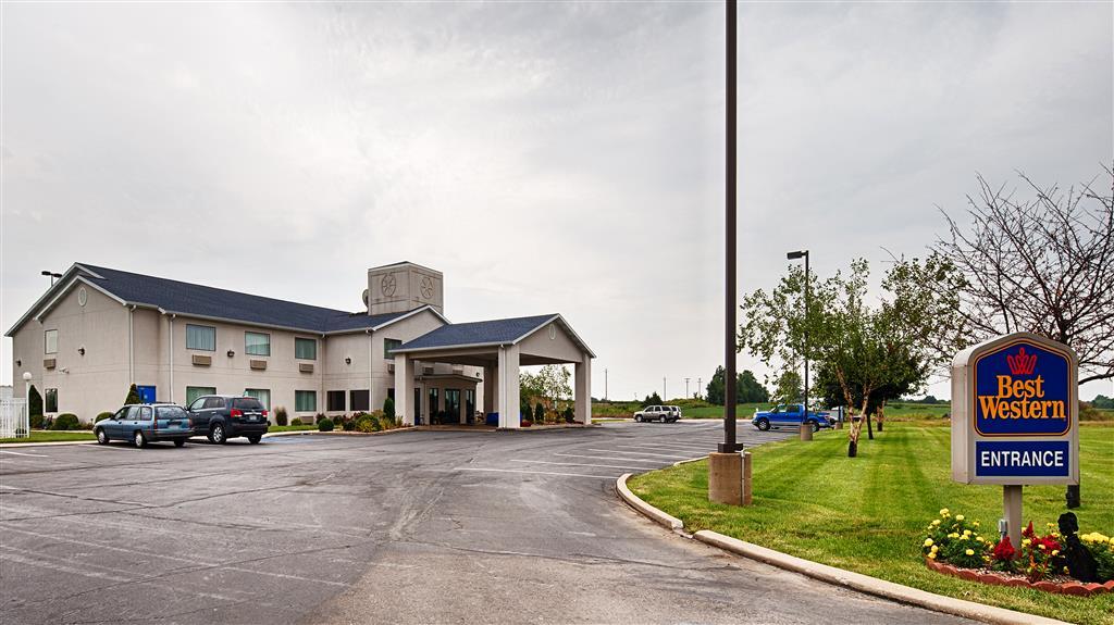 Best Western Brookfield Exterior photo
